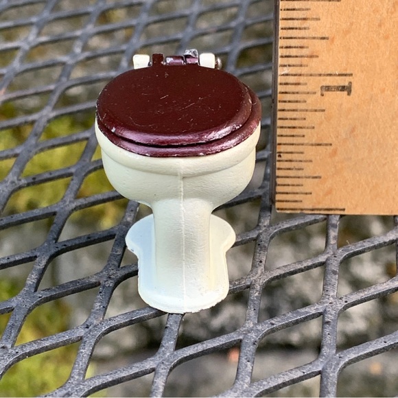 🤩3/$20 Vintage Mini Dollhouse Toilet White Brown Tootsietoy Cast Metal Iron - Picture 11 of 15